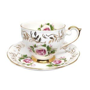 Vintage Queen Anne Floral Bone China England Teacup & Saucer - 112 Gold Trim